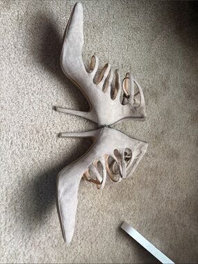 Jessica Simpson light tan/taupe Cutout Suede Stiletto Heels
